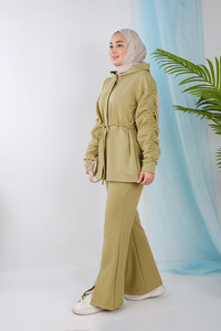 Kolları Fırfır Detaylı Takım Fıstık Yeşil