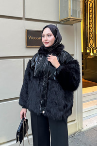 Kolları Peluş Detay Mont Siyah