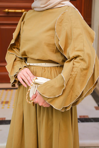 Kolları Süs Dikişli Takım Yağ Yeşil