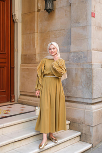 Kolları Süs Dikişli Takım Yağ Yeşil