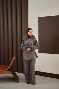 Kolları Ve Yakası Kürk Detay Takım Antrasit