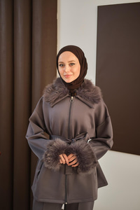 Kolları Ve Yakası Kürk Detay Takım Antrasit