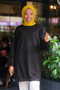 Uygun Fiyatlı KOLLARI ZINCIR DETAY TUNIK SIYAH | Loccomoda.com 