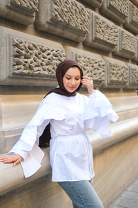 Kolu Fırfırlı Gömlek Beyaz