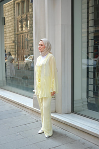 Kolu Kurdele Detay Takım Sarı