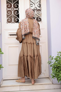 Kolu Lastik Detaylı Elbise Kahverengi