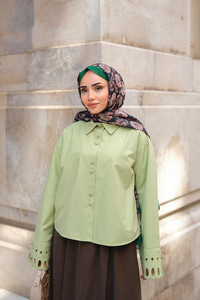 Kolu Nakışlı Gömlek Fıstık Yeşil