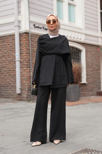 Kolu Parça Detaylı Takım Siyah