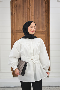 Korsaj Kemer Detaylı Büzgülü Gömlek Beyaz