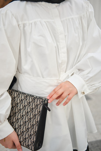 Korsaj Kemer Detaylı Büzgülü Gömlek Beyaz