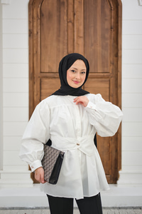 Korsaj Kemer Detaylı Büzgülü Gömlek Beyaz