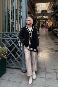 Kot Detay Hırka Siyah