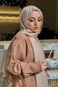 Koza Desen Jakar Şal  Koyu Kum Beji