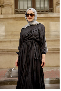 Kraş Büzgülü Yan Bağlamalı Elbise Siyah