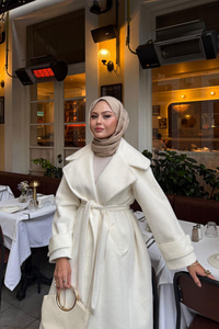 Kruvaze Yaka Bel Bağlamalı Kaban Ekru