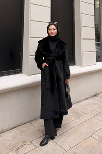 Kruvaze Yaka Bel Bağlamalı Kaban Siyah