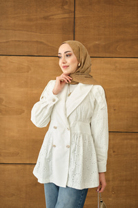 Kruvaze Yaka Brode Detaylı Apoletli Ceket Beyaz