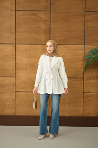 Kruvaze Yaka Brode Detaylı Apoletli Ceket Beyaz