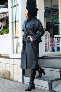 Kruvaze Yaka Kemerli Deri Trençkot Siyah