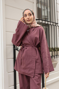 Kruvaze Yaka Keten Takım Vişne Çürüğü