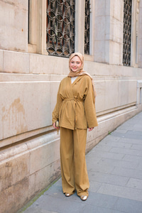 Kruvaze Yaka Keten Takım Yağ Yeşil