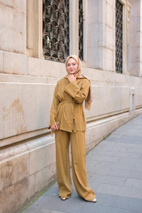 Kruvaze Yaka Keten Takım Yağ Yeşil