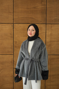 Kruvaze Yaka Kısa Ceket Gri