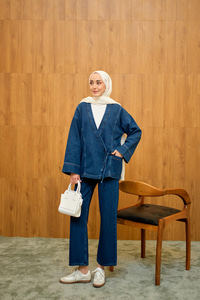 Kruvaze Yaka Takım Açık Mavi