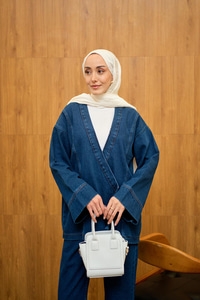 Kruvaze Yaka Takım Açık Mavi