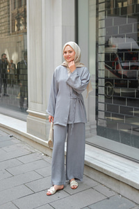 Kruvaze Yaka Takım Gri