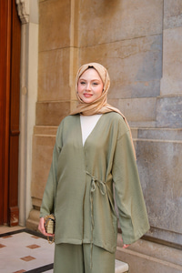 Kruvaze Yaka Takım Haki Yeşil