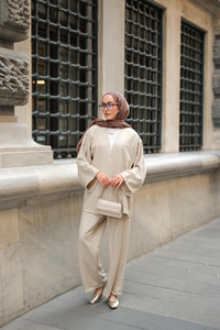 Kruvaze Yaka Takım Krem