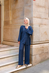 Kruvaze Yaka Takım Lacivert