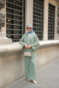 Kruvaze Yaka Takım Mint Yeşil