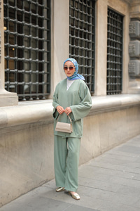 Kruvaze Yaka Takım Mint Yeşil