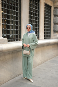 Kruvaze Yaka Takım Mint Yeşil