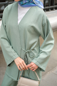 Kruvaze Yaka Takım Mint Yeşil