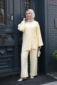 Kruvaze Yaka Takım Sarı