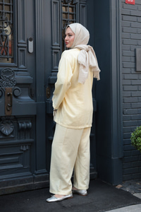 Kruvaze Yaka Takım Sarı