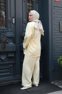 Kruvaze Yaka Takım Sarı