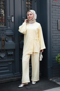 Kruvaze Yaka Takım Sarı