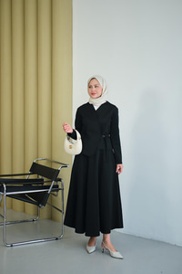 Kruvaze Yaka Takım Siyah