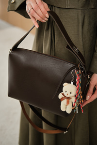 Küçük Ayıcık Ve Püskül Detay Çanta Kahverengi