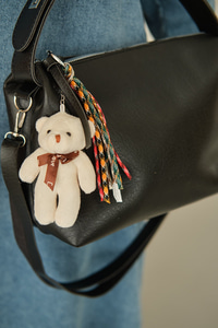 Küçük Ayıcık Ve Püskül Detay Çanta Siyah