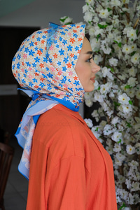 Uygun Fiyatlı KUCUK CICEK DESEN ESARP | Loccomoda.com 