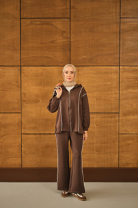 Kup Detay Biyeli Takım Kahverengi