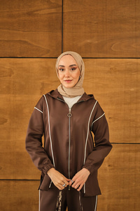 Kup Detay Biyeli Takım Kahverengi