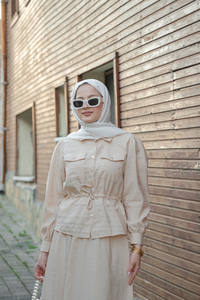 Kupra Tüneli Etekli Takım Krem