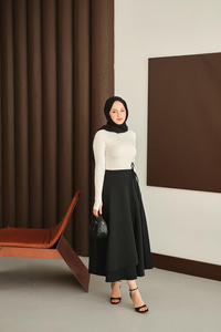 Kurdele Detay Etek Siyah