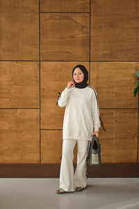 Kurdele Detay İkili Takım Beyaz